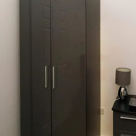 West Park House بيت للعطل ليدز