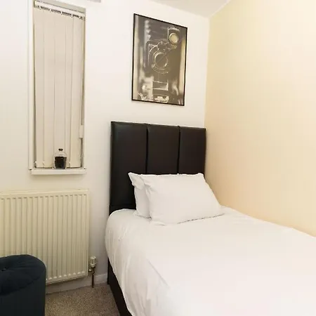 West Park House ليدز