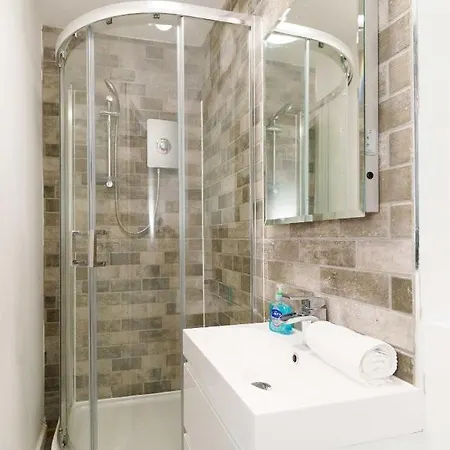 West Park House * Λιντς