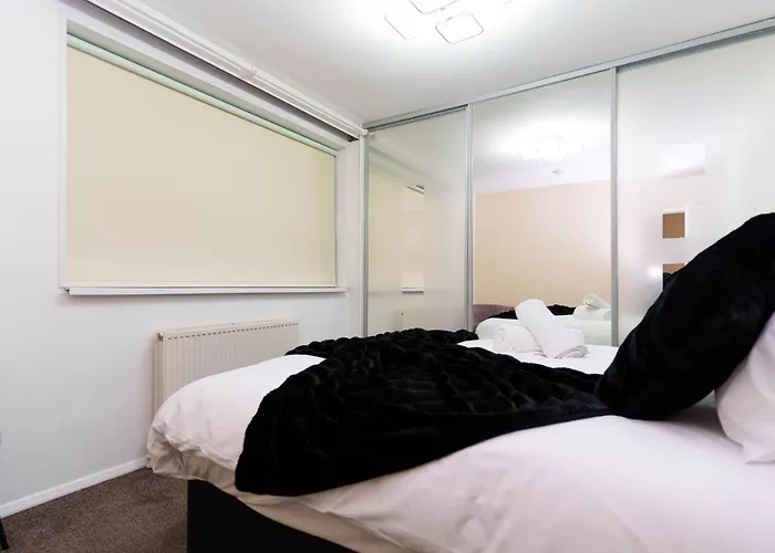 West Park House * לידס