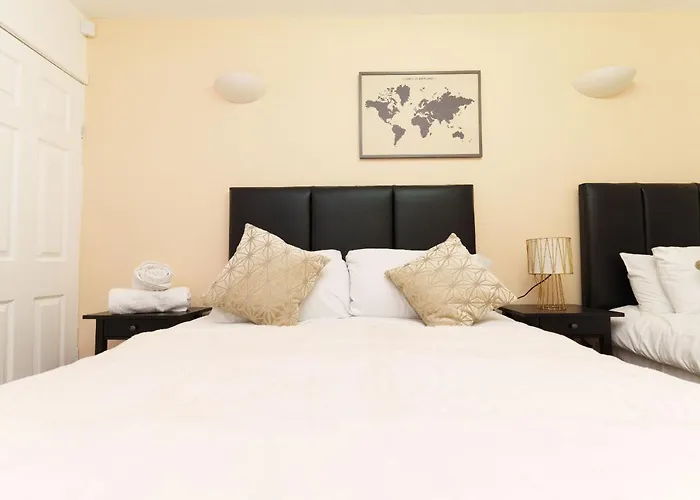 West Park House בית נופש *