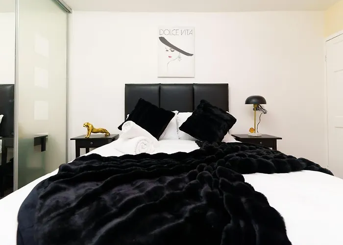 West Park House Лідс